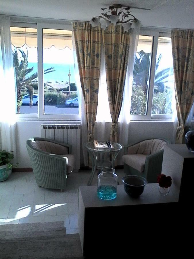 La Casa del Mare Apartamento Carrara Exterior foto